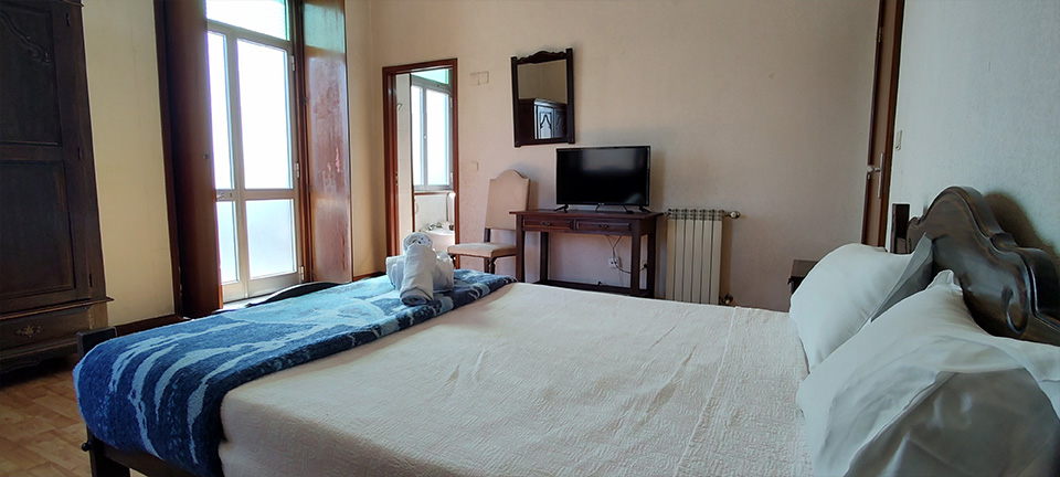 Foto 1, 1 x Cama de casal | Catavento