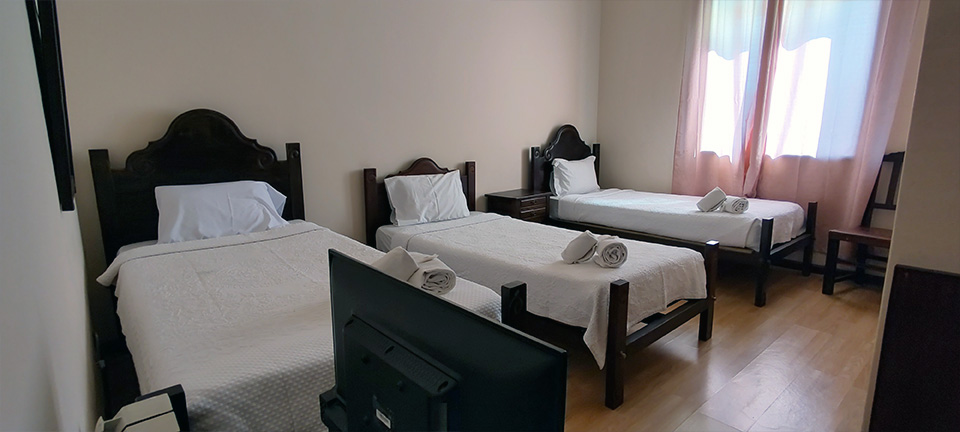 Foto 0, 3 x Cama de Solteiro | Catavento