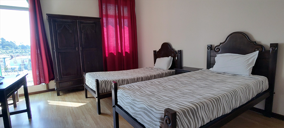 Foto 0, 2 x Cama de solteiro | Catavento