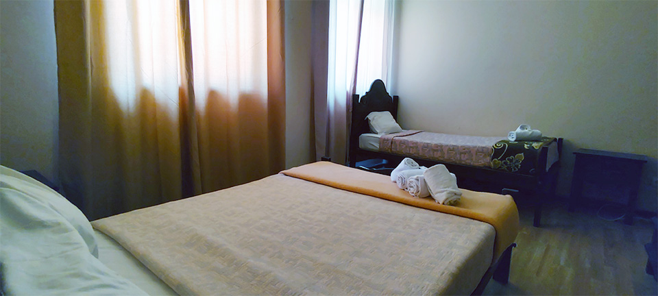 Foto 2, 1 x Cama de casal + 1 Cama solteiro | Catavento